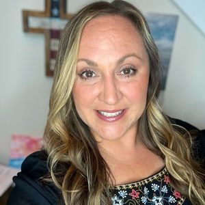 Meet your Posher, Nazee